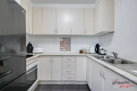 Property photo of 24 Jedda Road Lurnea NSW 2170