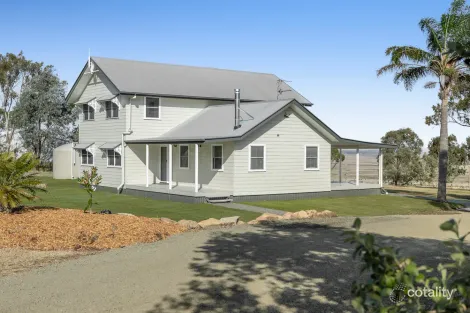 Property photo of 11 Jannusch Road Gowrie Mountain QLD 4350