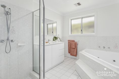 Property photo of 18 Cottam Place Nicholls ACT 2913