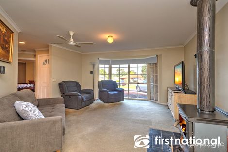 Property photo of 5 Leonie Court Narre Warren VIC 3805