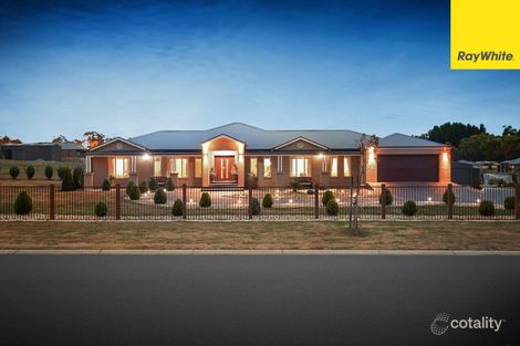 Property photo of 17 Amberly Drive Drouin VIC 3818