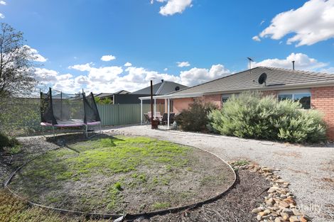Property photo of 5 Butler Grove Wyndham Vale VIC 3024