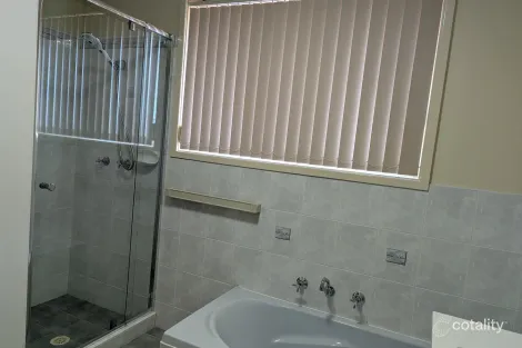 Property photo of 4/4-6 Tilba Close Flinders NSW 2529