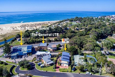 Property photo of 20 Cross Street Lake Tyers Beach VIC 3909