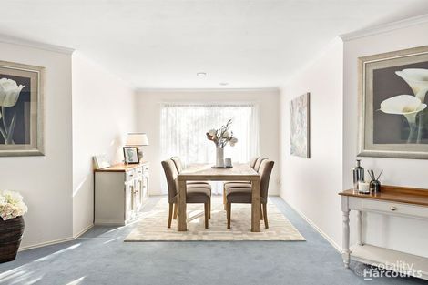 Property photo of 5 Fernwren Place Carrum Downs VIC 3201