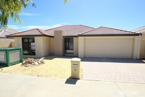 86 Cilantro Pkwy, Seville Grove, WA 6112