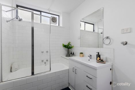 Property photo of 2/123 Epsom Road Ascot Vale VIC 3032