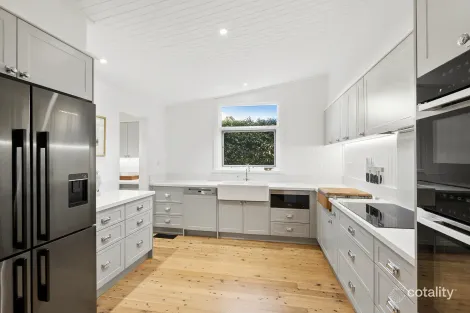 Property photo of 4 Leslie Road Glenbrook NSW 2773