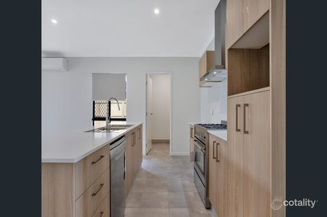 Property photo of 16 Charleston Way Smithfield QLD 4878