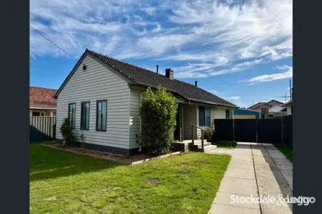 27 Hoyle St, Morwell, VIC 3840