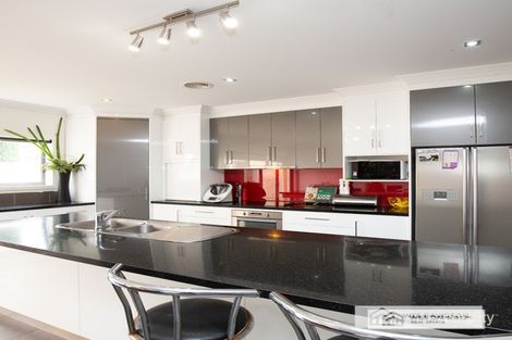 Property photo of 6 Oliver Court Horsham VIC 3400