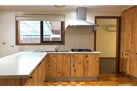 Property photo of 28 Oakdene Grove South Altona Meadows VIC 3028