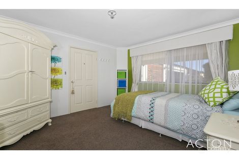 Property photo of 5 Heron Place South Yunderup WA 6208