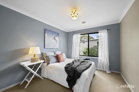 Property photo of 8 Rattray Court Canadian VIC 3350