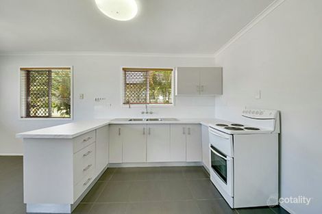 Property photo of 19 Sandpiper Avenue New Auckland QLD 4680