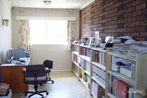 Property photo of 4 Wales Court Hallam VIC 3803