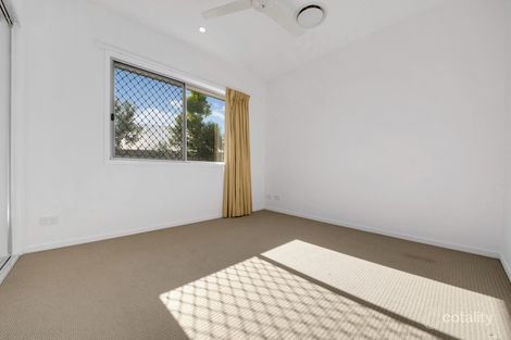 Property photo of 128 Emmadale Drive New Auckland QLD 4680