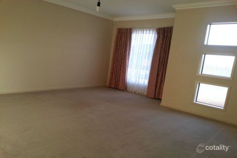 Property photo of 1 Galton Circuit Craigieburn VIC 3064