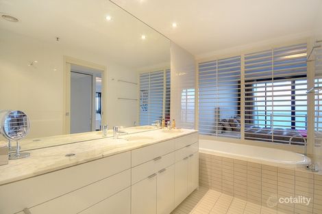 Property photo of 2402/14 George Avenue Broadbeach QLD 4218