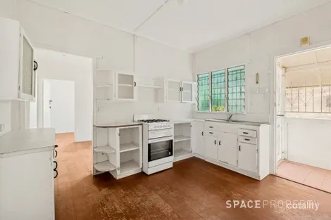 Property photo of 48 Warburton Street Bardon QLD 4065