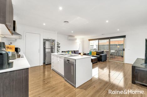 Property photo of 32 Isabella Way Tarneit VIC 3029