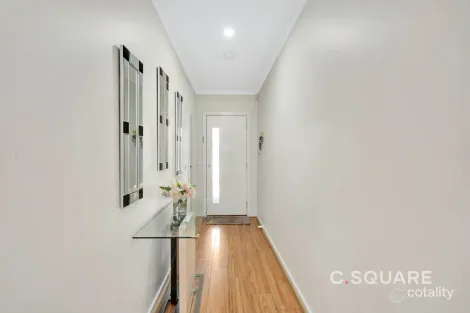 Property photo of 23 Reveille Way Mickleham VIC 3064