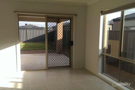 Property photo of 52 Lansdowne Parade Tarneit VIC 3029