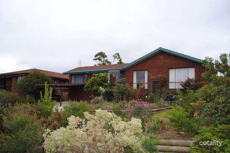 8 Tulloch Ct, Lindisfarne, TAS 7015