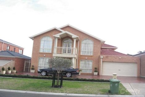 4 Golden Gr, Springvale South, VIC 3172