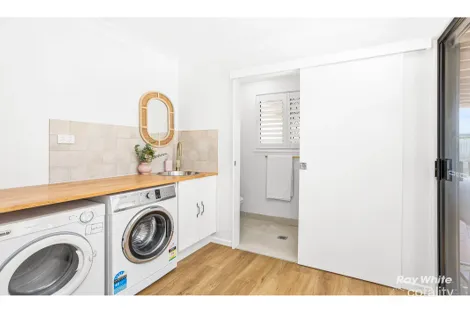 Property photo of 23 Hellas Street Barlows Hill QLD 4703