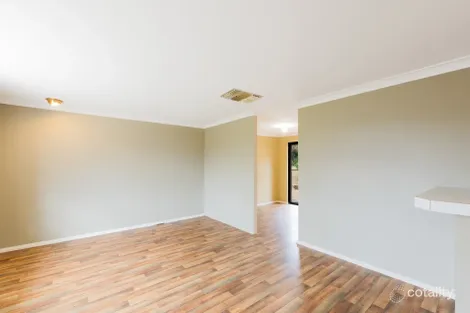 Property photo of 7 Hillside Road Mount Richon WA 6112
