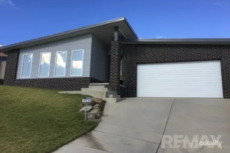 95 Brooklyn Dr, Bourkelands, NSW 2650