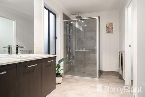 Property photo of 6 Jessica Way Highton VIC 3216