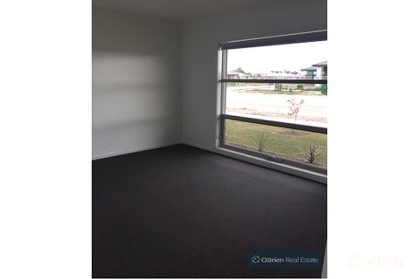 Property photo of 133 Lineham Drive Cranbourne East VIC 3977
