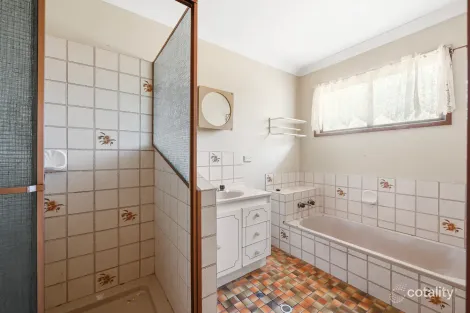 Property photo of 744 Murphys Creek Road Upper Lockyer QLD 4352