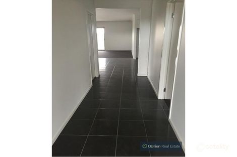 Property photo of 133 Lineham Drive Cranbourne East VIC 3977