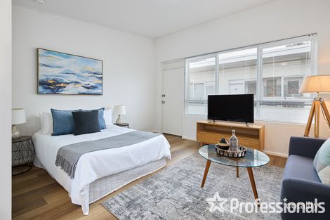 Property photo of 21/4 Wando Grove St Kilda East VIC 3183