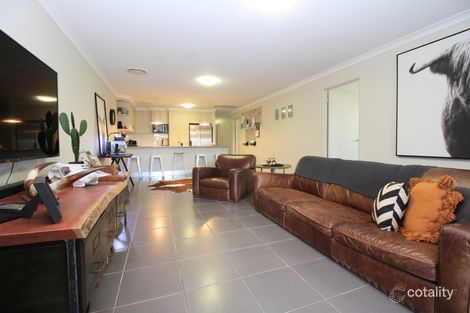 Property photo of 2/11 Wright Street Emerald QLD 4720