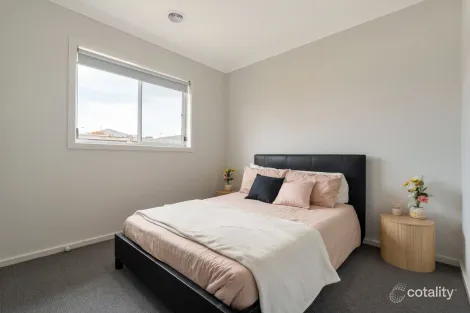 Property photo of 45 Sunflower Drive Beveridge VIC 3753