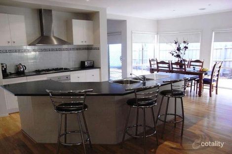 Property photo of 5 Wingspan Avenue South Morang VIC 3752