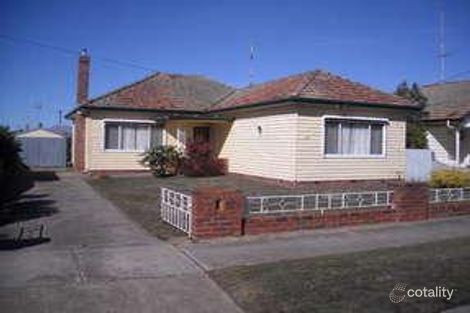 Property photo of 32 Brinkley Avenue Wendouree VIC 3355