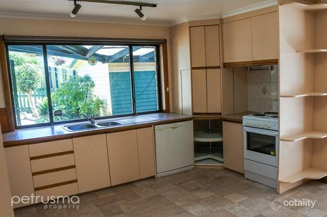 Property photo of 279 Roslyn Avenue Blackmans Bay TAS 7052