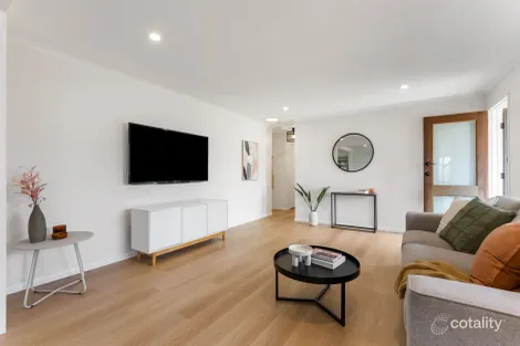 Property photo of 6 Olea Court Crestmead QLD 4132