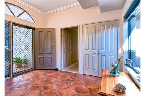 48/1 Bronberg Ct, Southport, QLD 4215