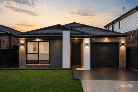 Property photo of 6 Koda Place Leppington NSW 2179