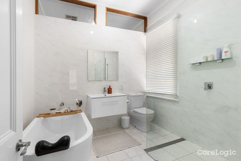 Property photo of 21 Geelong Street East Brisbane QLD 4169