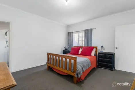 Property photo of 4A Smart Court Evanston Park SA 5116