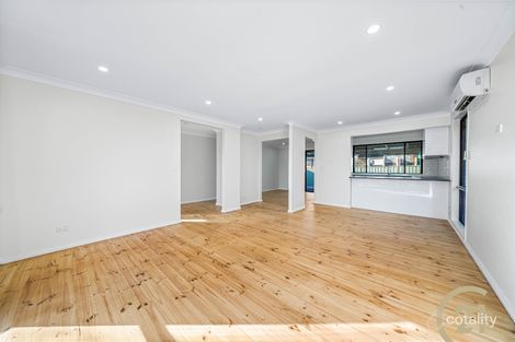 Property photo of 7 Cowper Place Wetherill Park NSW 2164