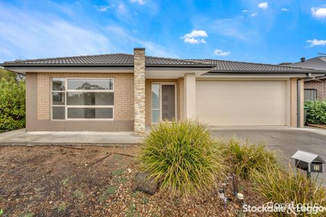 Property photo of 21 Escapade Boulevard Craigieburn VIC 3064