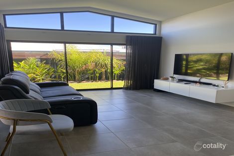 Property photo of 36 Sunray Avenue Palmview QLD 4553